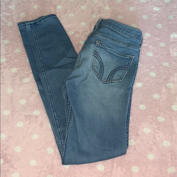 Hollister Jeans - Picture 3 of 8